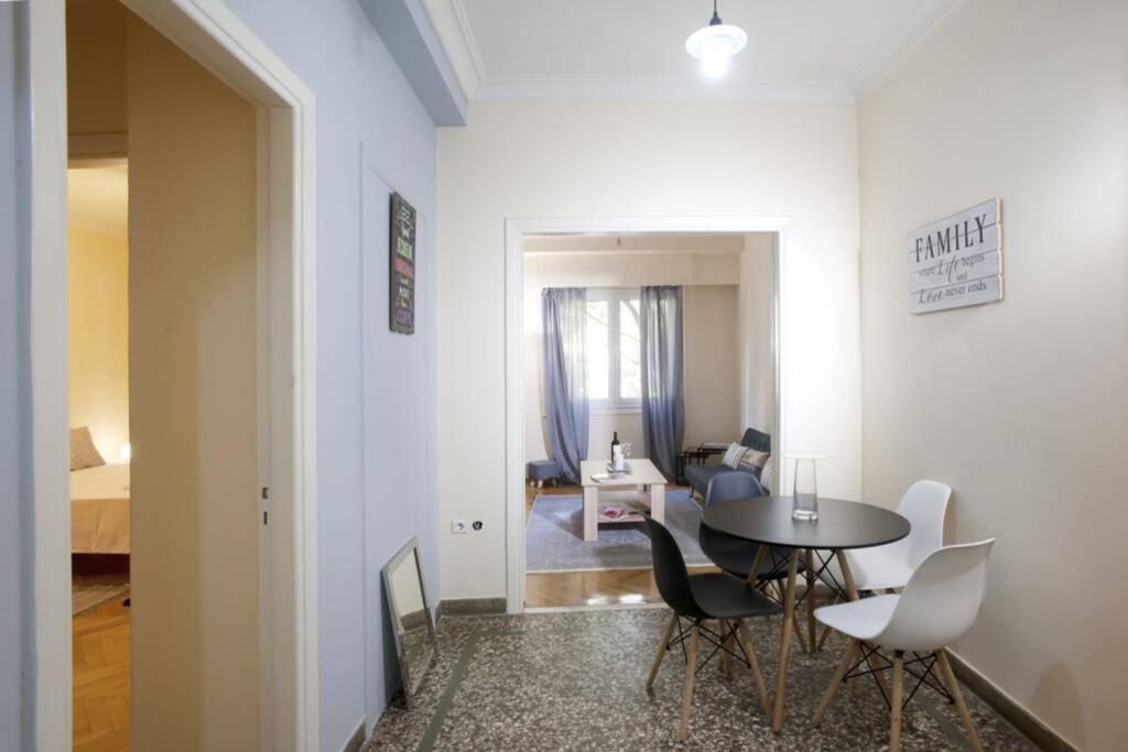 Three Bedrooms Apartment At The Center Of アテネ エクステリア 写真