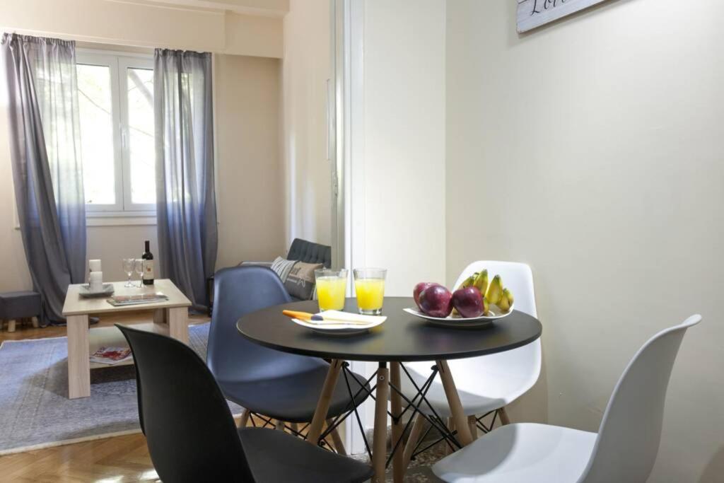 Three Bedrooms Apartment At The Center Of アテネ エクステリア 写真